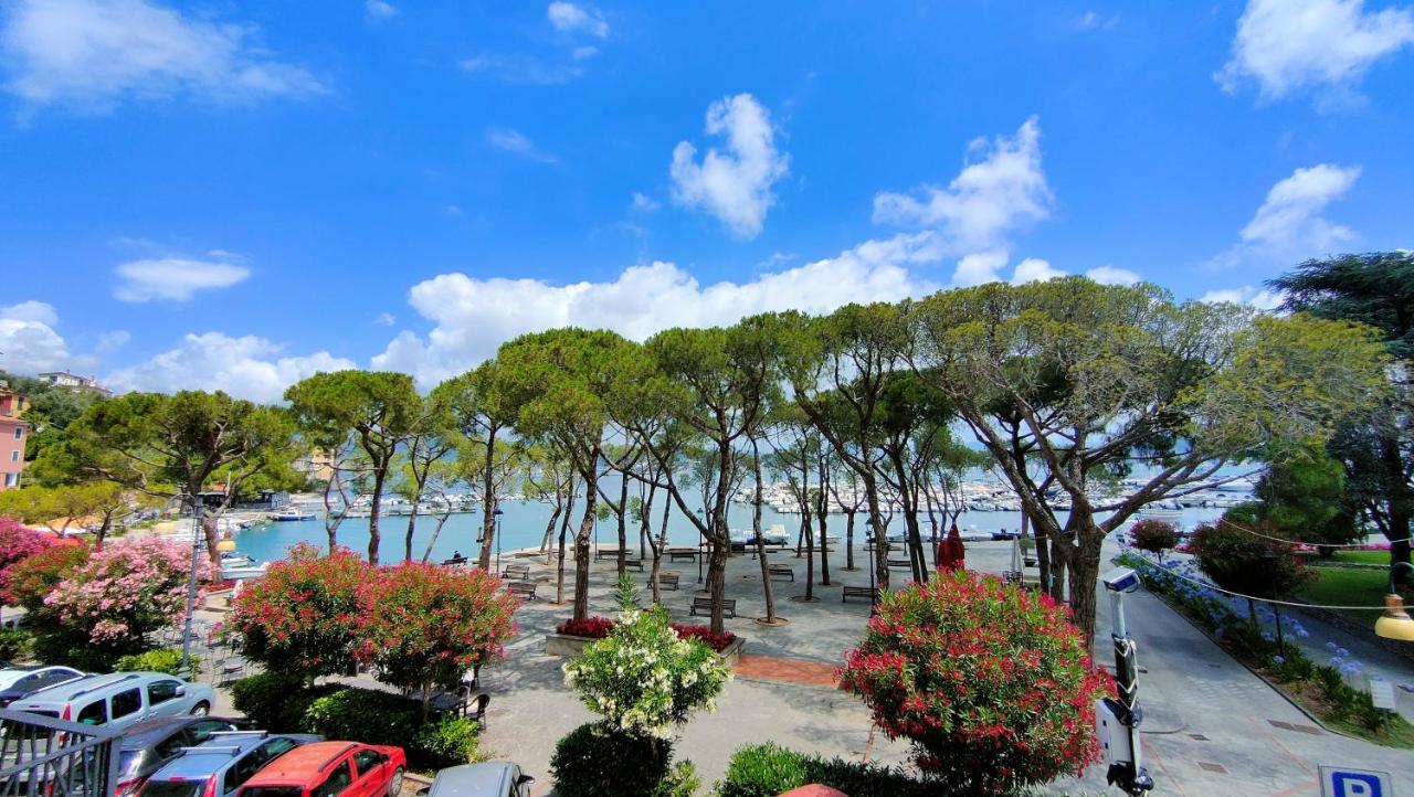 Apartamento Un Balcone In Pineta Fezzano  Exterior foto